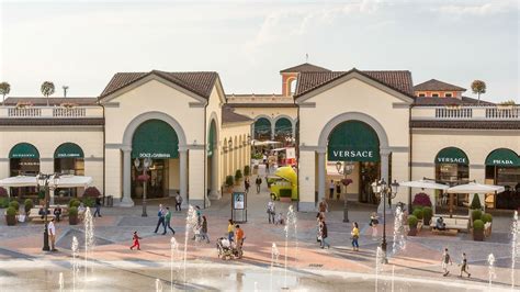 fendi outlet serravalle|Boutique FENDI Serravalle Designer Outlet Serravalle Scrivia.